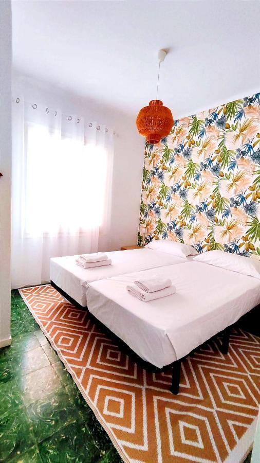 The Room - Apartment In Lloret Lloret de Mar Exterior foto