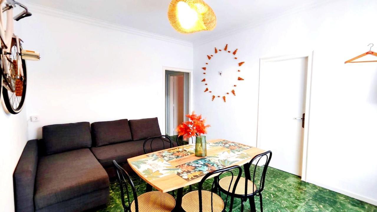 The Room - Apartment In Lloret Lloret de Mar Exterior foto